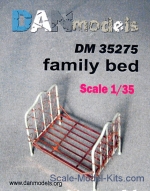 DAN35275 Material for dioramas: family bed