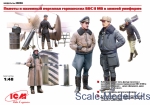 ICM48086 WWII German Luftwaffe pilots and ground personnel in winter uniform, (5 figures)