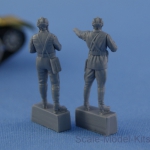 Set of two figures "Soviet tank or armored car crew 1939-1942"